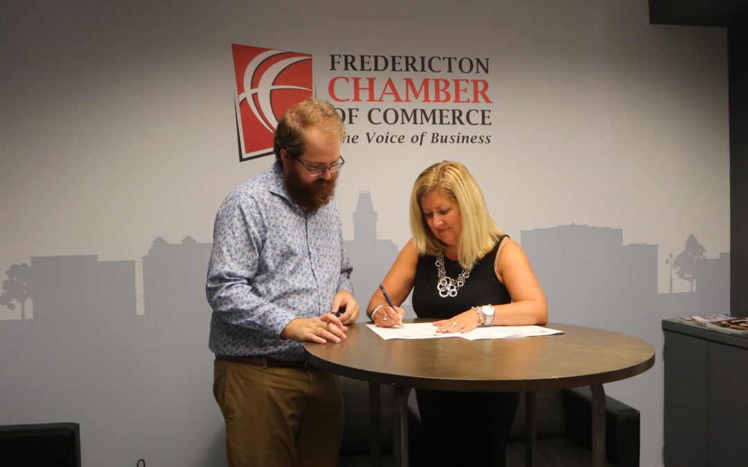 News Release: UNB Student Union And Fredericton Chamber of Commerce Sign Partnership